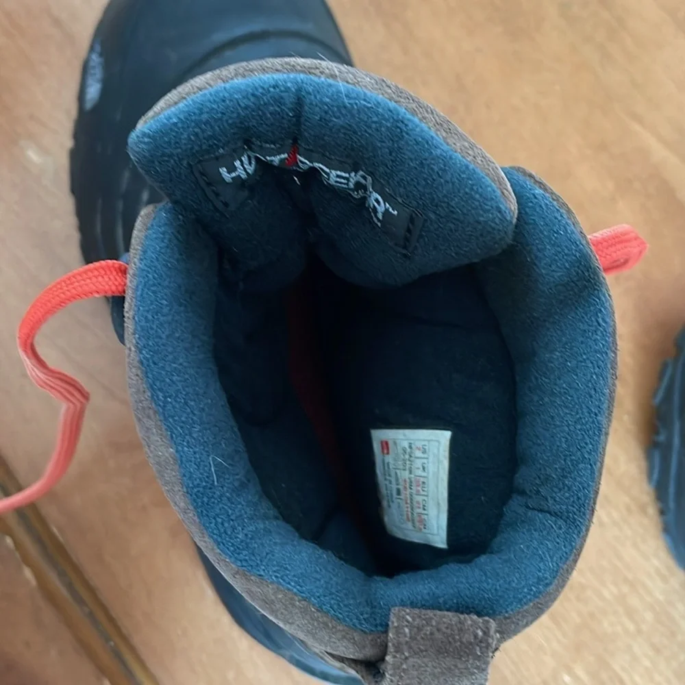 The North Face Kids Waterproof Snow Boots Size 2